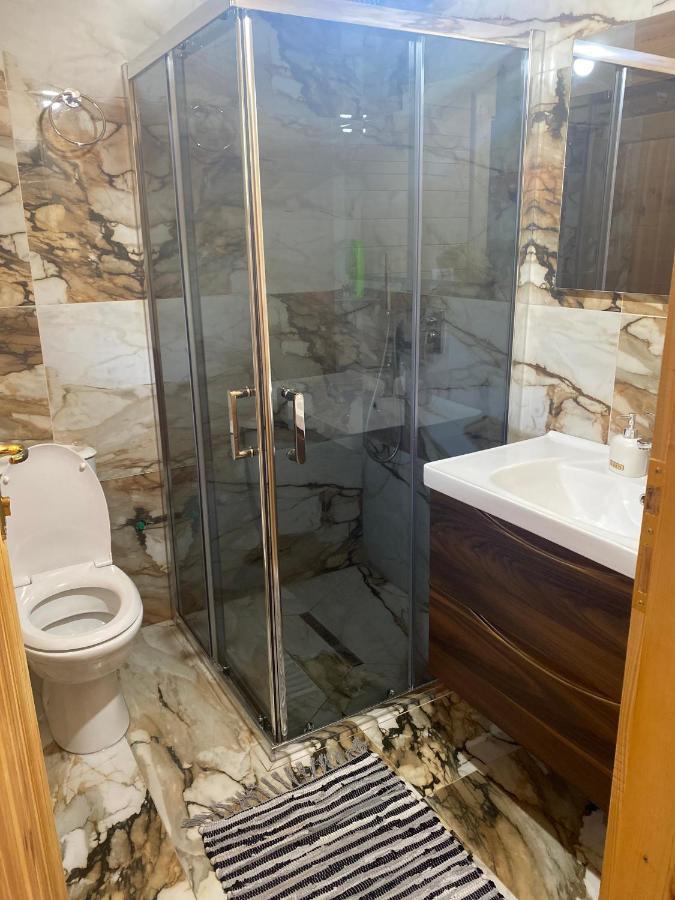 Bujtina Leke Gerla Hotel เธทธ์ ภายนอก รูปภาพ